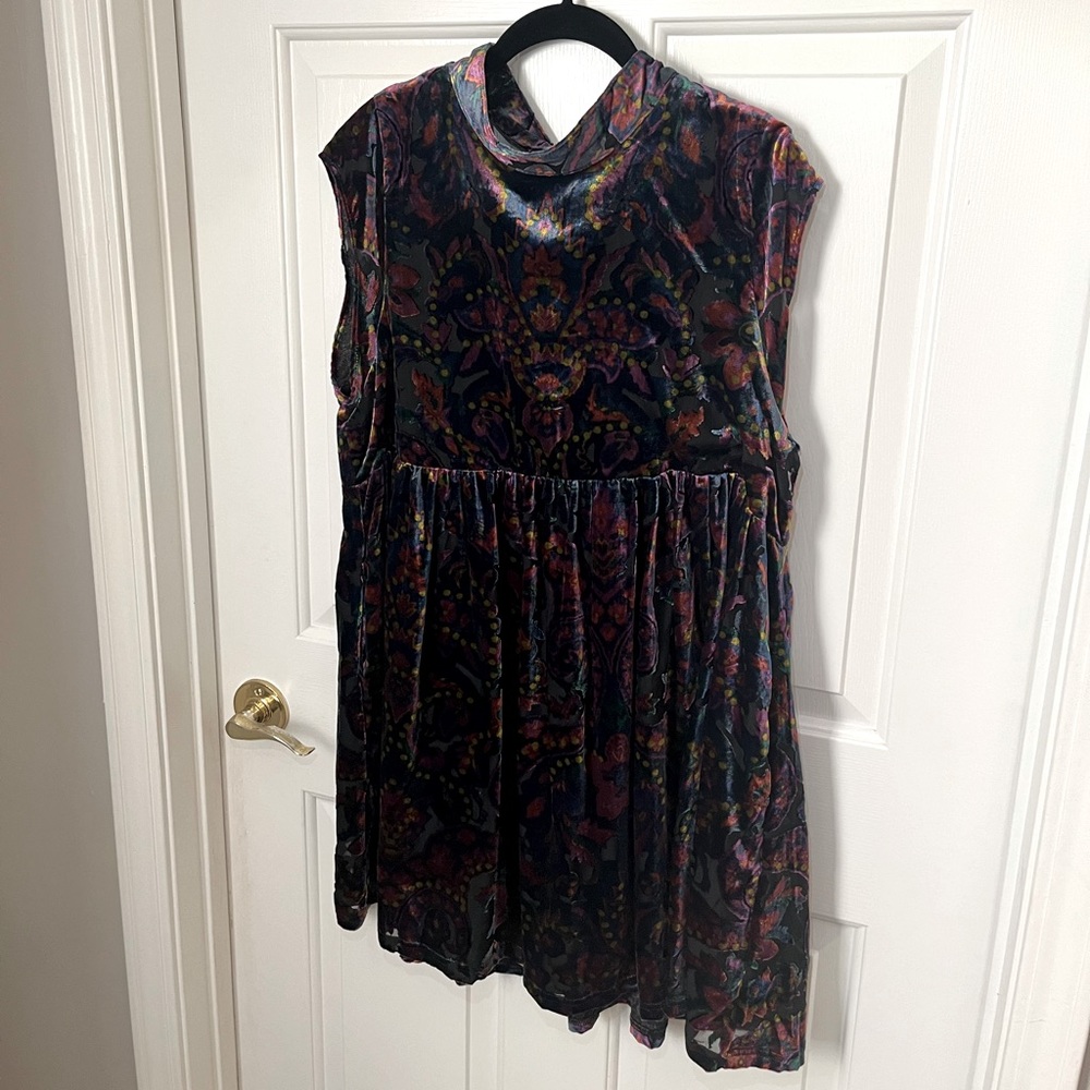 NWOT Anthropologie mini dress - size L